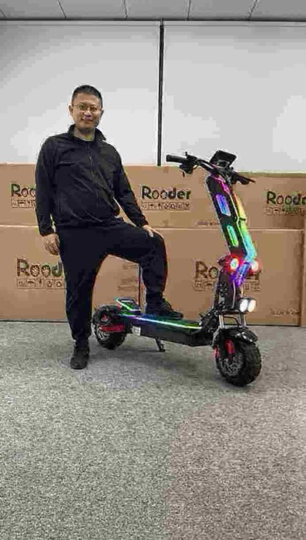 Elektrischer 3-Rad-Roller für Erwachsene